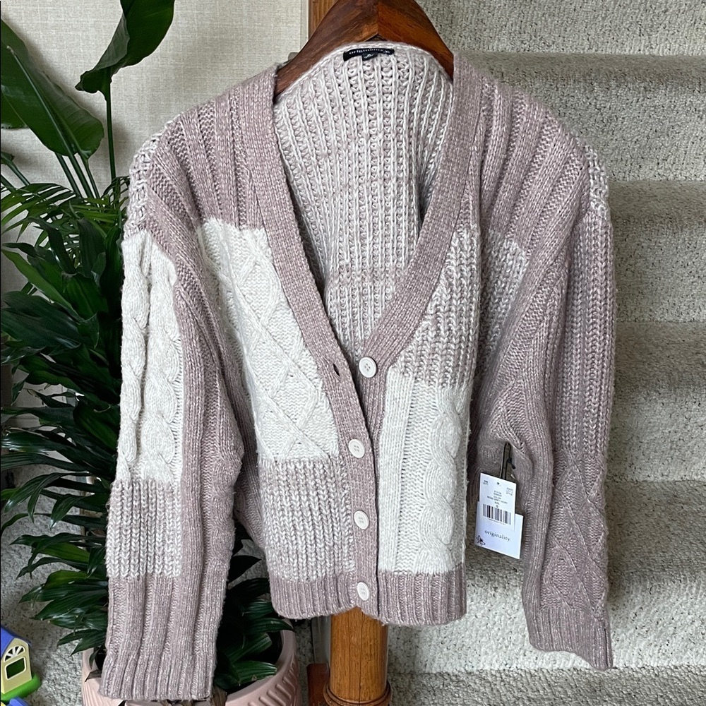 NWT Originality Super Soft Cozy Two-Tone Cardigan Sweater